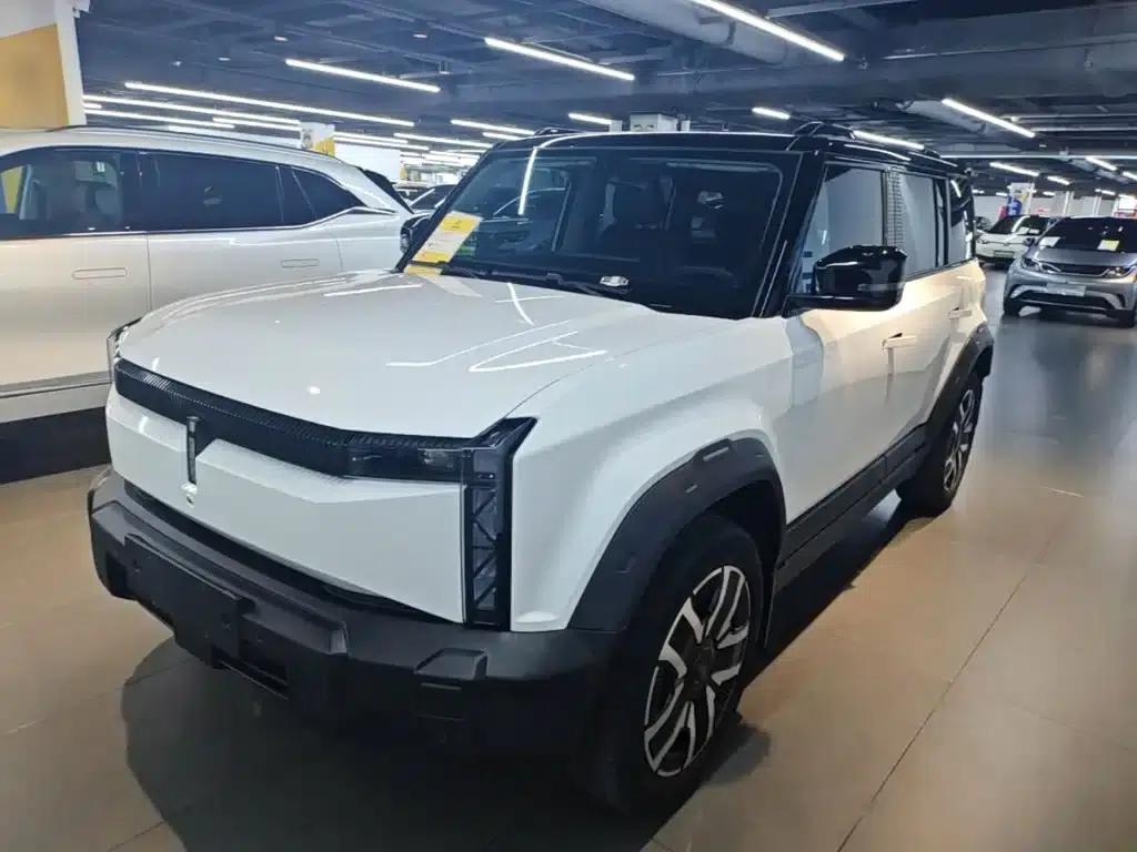 iCAR 03 2024 Model 472km Four-Wheel Drive Long Range Version — миниатюра 2