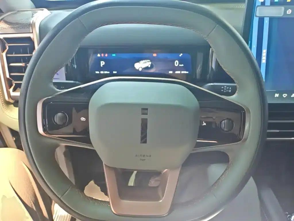 iCAR 03 2024 Model 472km Four-Wheel Drive Long Range Version — миниатюра 11