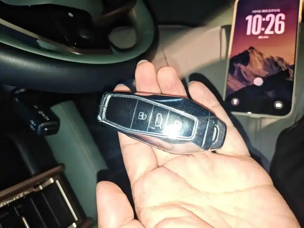 iCAR 03 2024 Model 472km Four-Wheel Drive Long Range Version — миниатюра 9