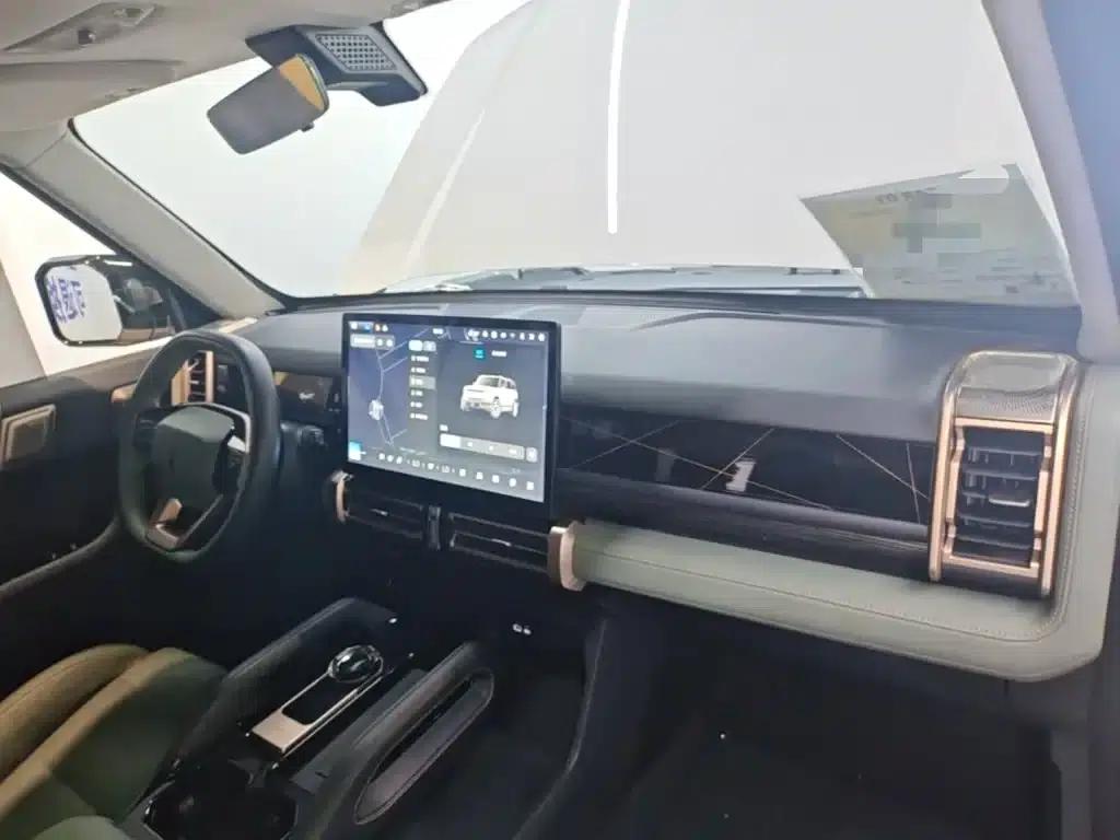 iCAR 03 2024 Model 472km Four-Wheel Drive Long Range Version — миниатюра 10