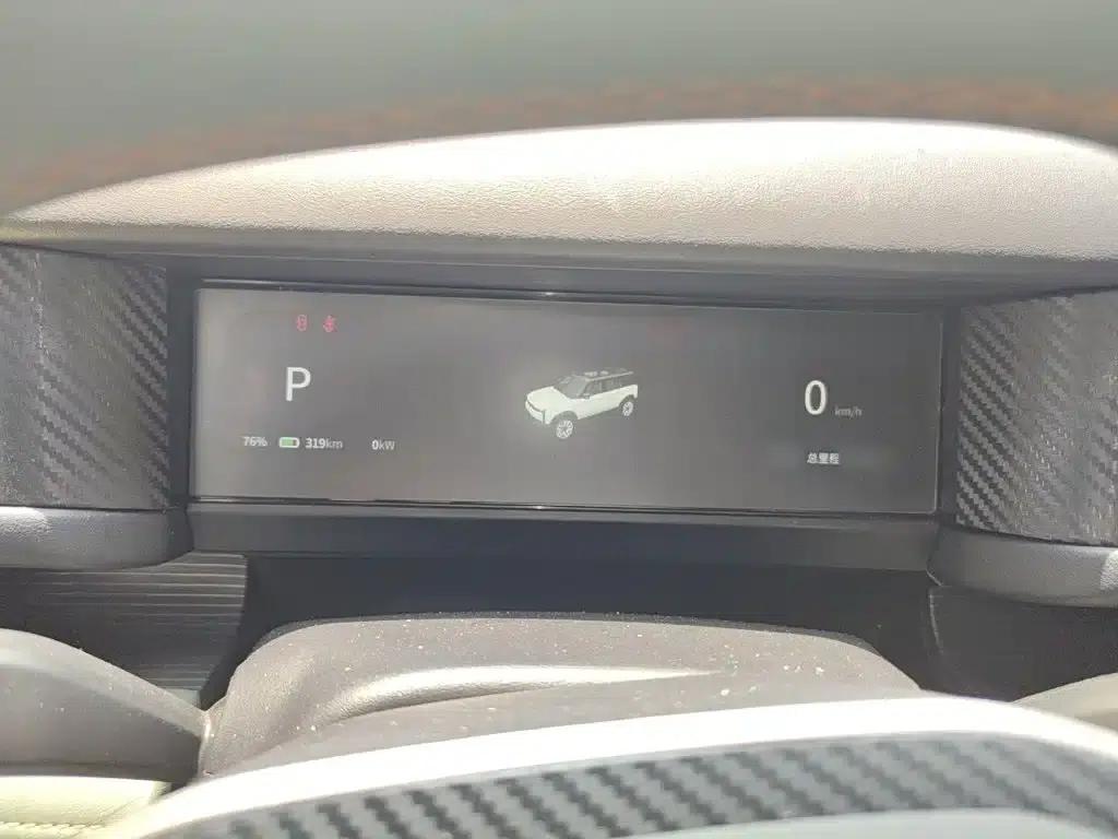 iCAR 03 2024 Model 501km AWD Long Range Advanced Edition — миниатюра 4
