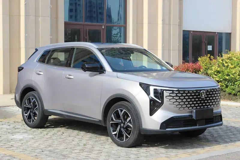 Changan CS55 PLUS 2026 Fourth Generation New Blue Whale 1.5T Tian Shu Premium Edition — миниатюра 3
