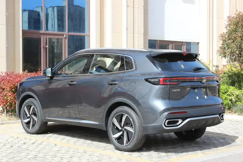 Changan CS55 PLUS PHEV 2026 Smart New Blue Whale 125km Smart Edition — миниатюра 4