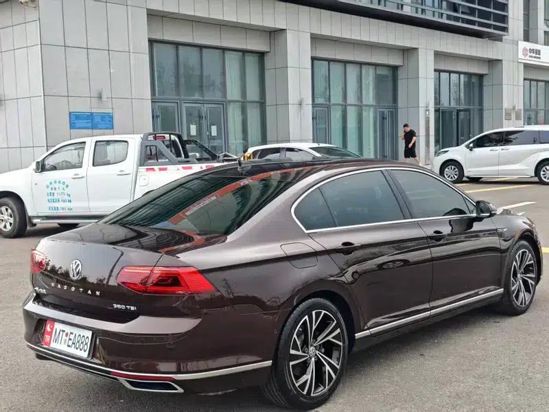 2020 Volkswagen Passat 380TSI DSG Flagship — миниатюра 6
