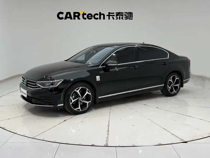 2025 Volkswagen Magotan Facelift II - Popular Edition 330TSI DSG Luxury — миниатюра 1