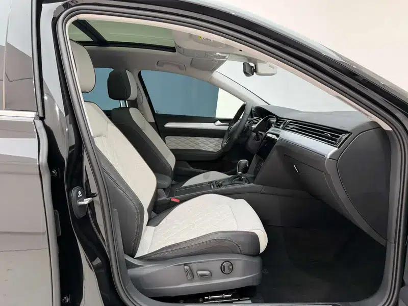 2025 Volkswagen Magotan Facelift II - Popular Edition 330TSI DSG Luxury — миниатюра 25