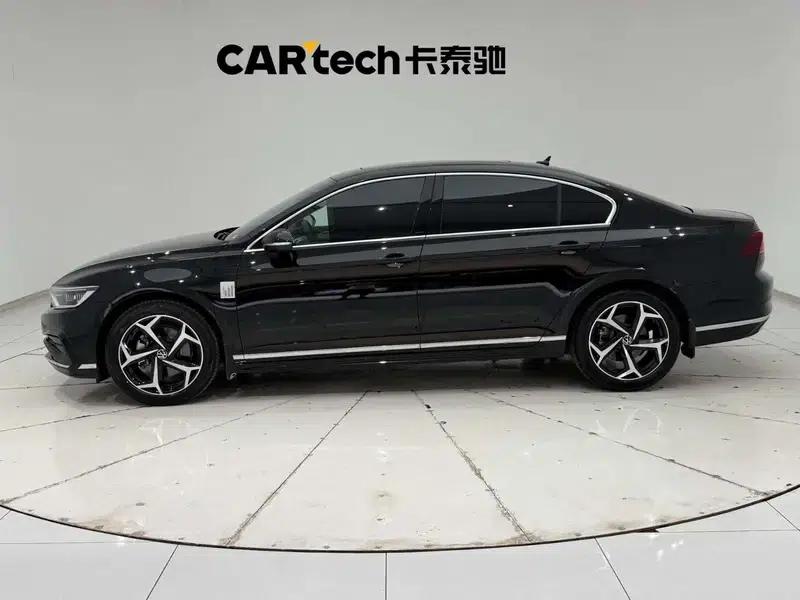 2025 Volkswagen Magotan Facelift II - Popular Edition 330TSI DSG Luxury — миниатюра 4