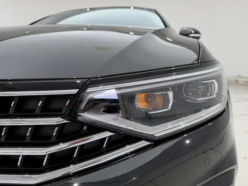 2025 Volkswagen Magotan Facelift II - Popular Edition 330TSI DSG Luxury — миниатюра 10