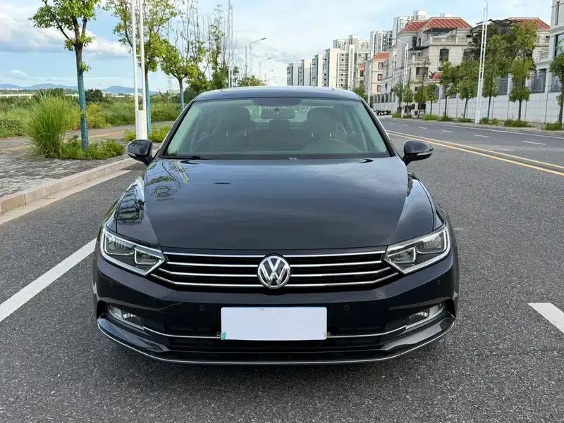 2018 Volkswagen Passat 280TSI DSG Leading Edition — миниатюра 2
