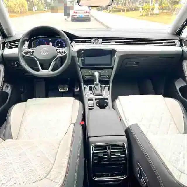 Volkswagen Magotan 2023 2 Millionth Unit Commemorative Edition 330TSI DSG Luxury — миниатюра 7