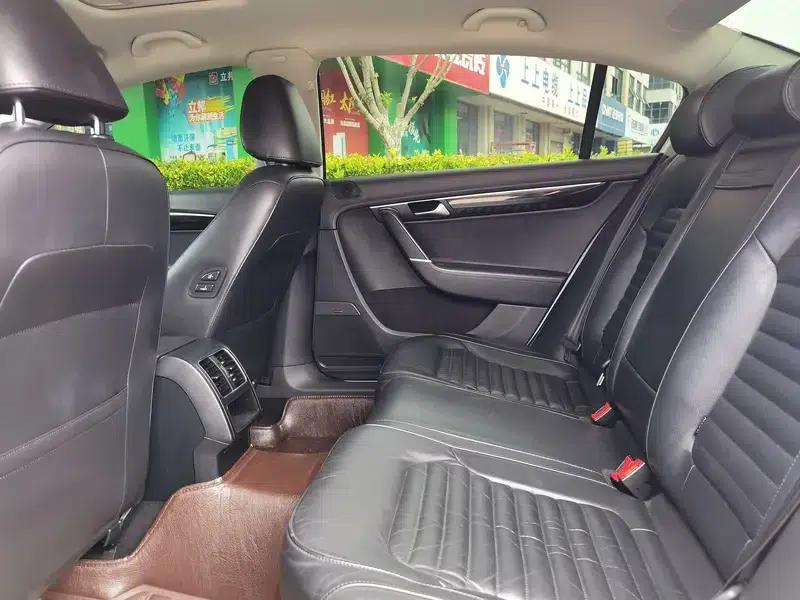 2012 Volkswagen Passat 1.8TSI Luxury — миниатюра 10