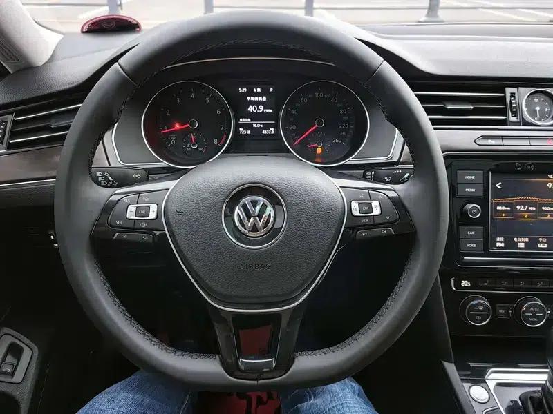 2019 Volkswagen Magotan 330TSI DSG Luxury Edition (China VI Emission Standard) — миниатюра 17