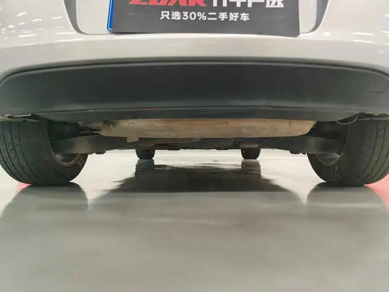 2011 Golf 1.6 Automatic Comfort — миниатюра 13