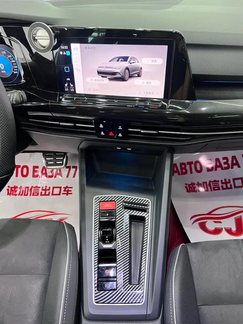 2023 Golf 280TSI DSG R-Line Lite — миниатюра 15