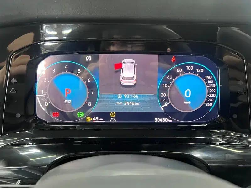 2023 Golf 280TSI DSG R-Line Lite — миниатюра 16