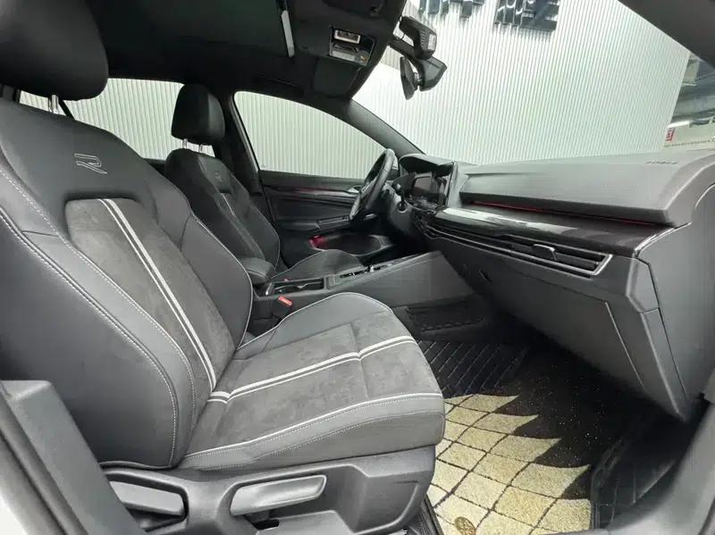 2023 Golf 280TSI DSG R-Line Lite — миниатюра 18