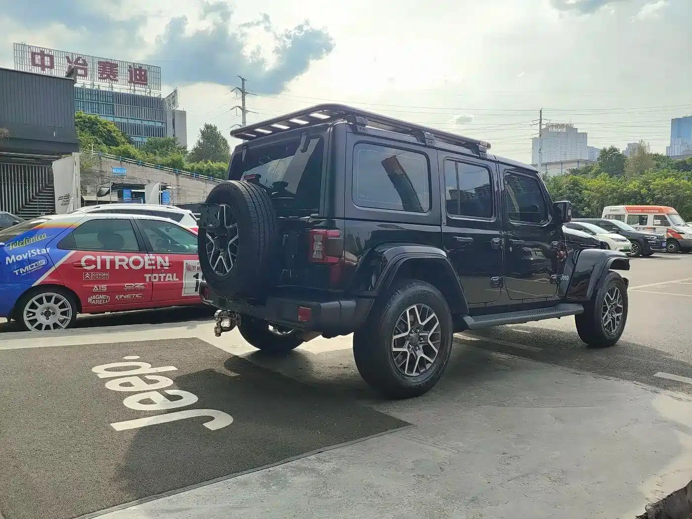 Jeep Wrangler New Energy 2021 Model 4-Door 2.0T 4xe Sahara — миниатюра 18
