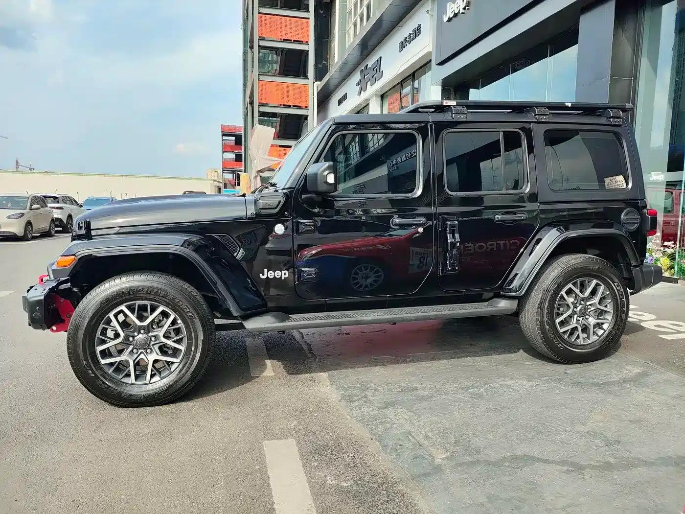 Jeep Wrangler New Energy 2021 Model 4-Door 2.0T 4xe Sahara — миниатюра 4