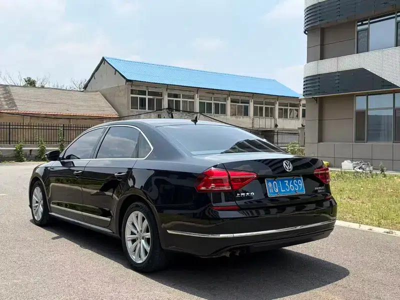 2016 Passat 280TSI DSG Premium Edition — миниатюра 4