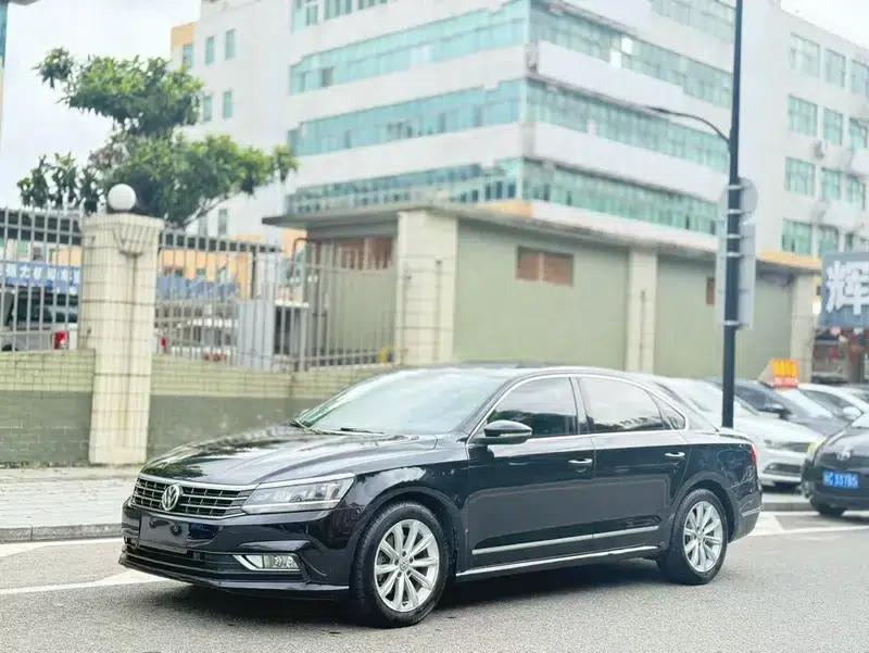 2016 Passat 280TSI DSG Premium Edition — миниатюра 1