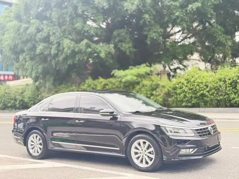 2016 Passat 280TSI DSG Premium Edition — миниатюра 3