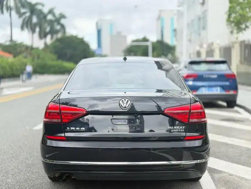 2016 Passat 280TSI DSG Premium Edition — миниатюра 5