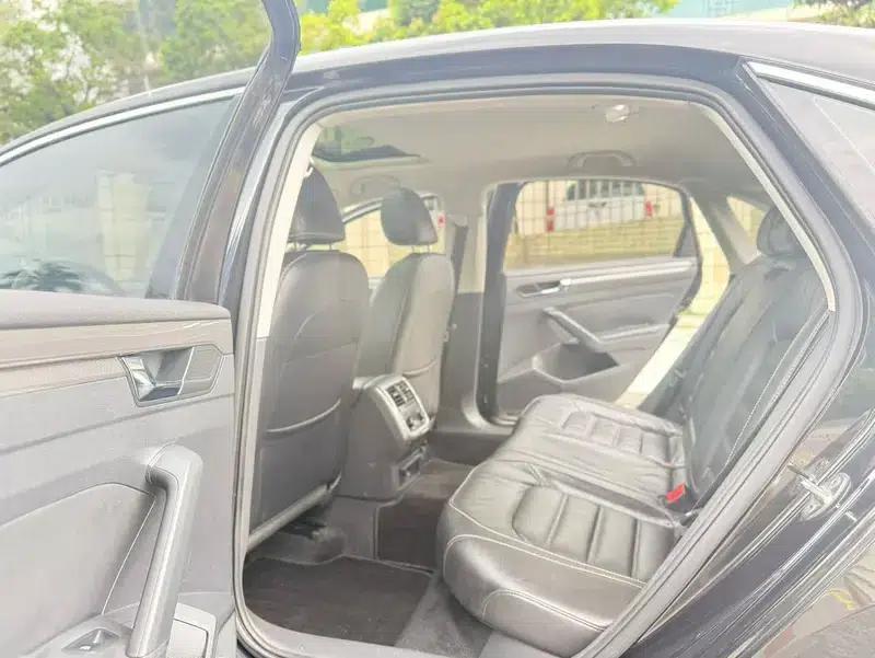 2016 Passat 280TSI DSG Premium Edition — миниатюра 9
