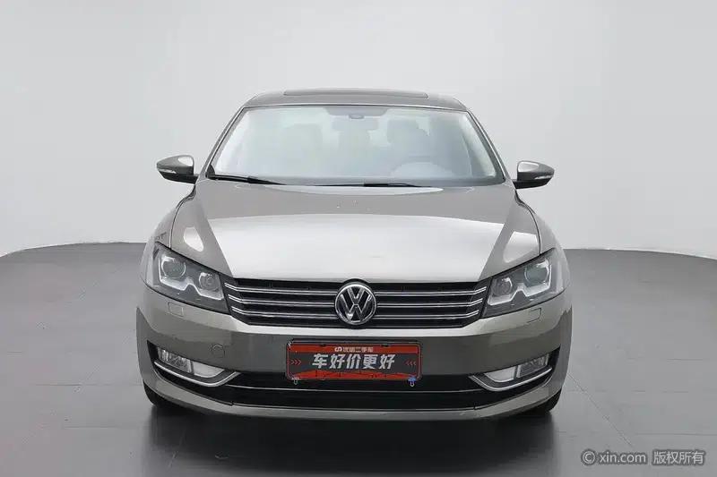2013 Passat 1.8TSI DSG Royal Edition — миниатюра 2
