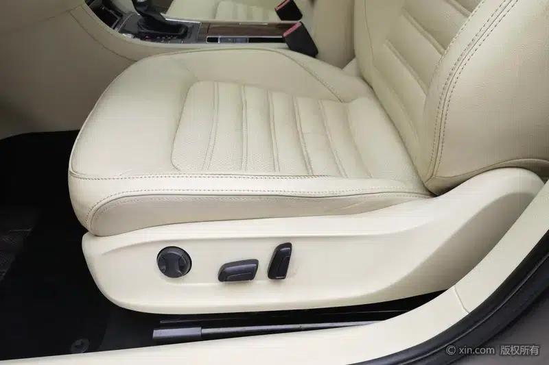 2013 Passat 1.8TSI DSG Royal Edition — миниатюра 18