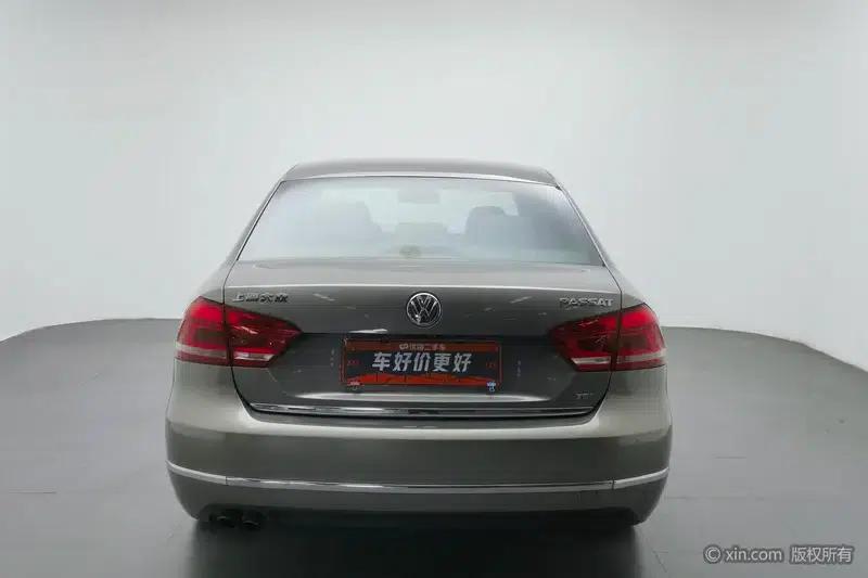 2013 Passat 1.8TSI DSG Royal Edition — миниатюра 3
