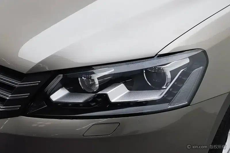 2013 Passat 1.8TSI DSG Royal Edition — миниатюра 7