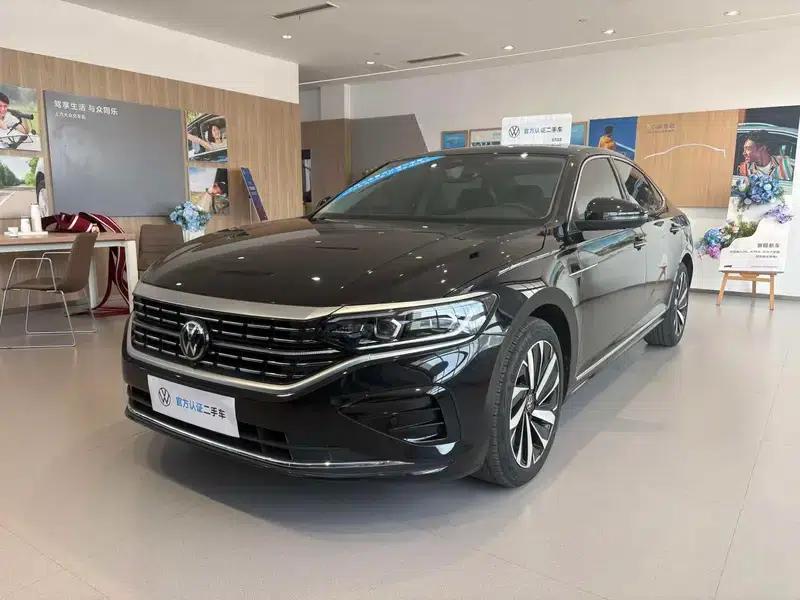 2025 Volkswagen Passat Outstanding Edition 380TSI Dragon Edition — миниатюра 1