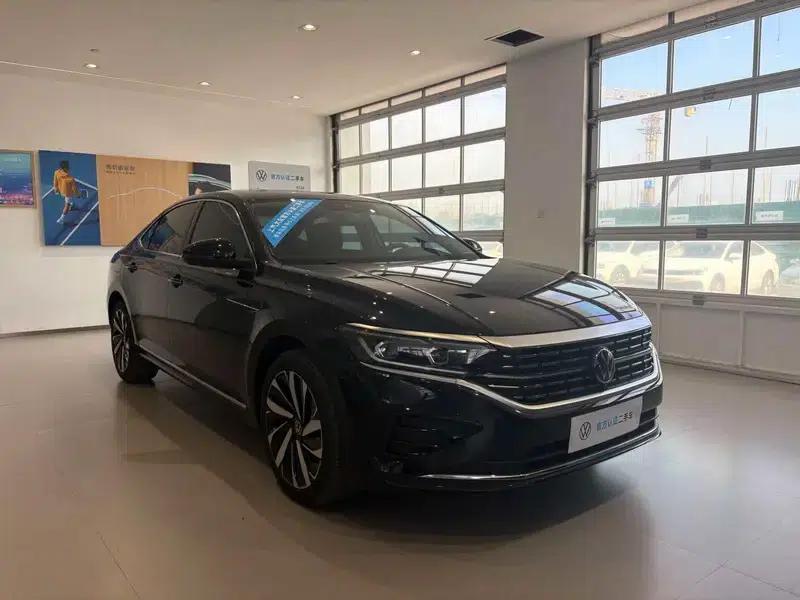 2025 Volkswagen Passat Outstanding Edition 380TSI Dragon Edition — миниатюра 3