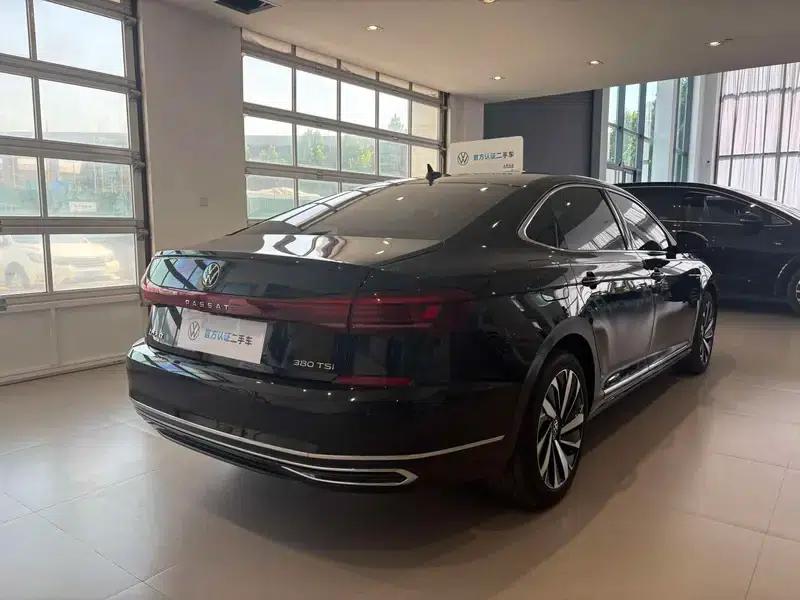 2025 Volkswagen Passat Outstanding Edition 380TSI Dragon Edition — миниатюра 6
