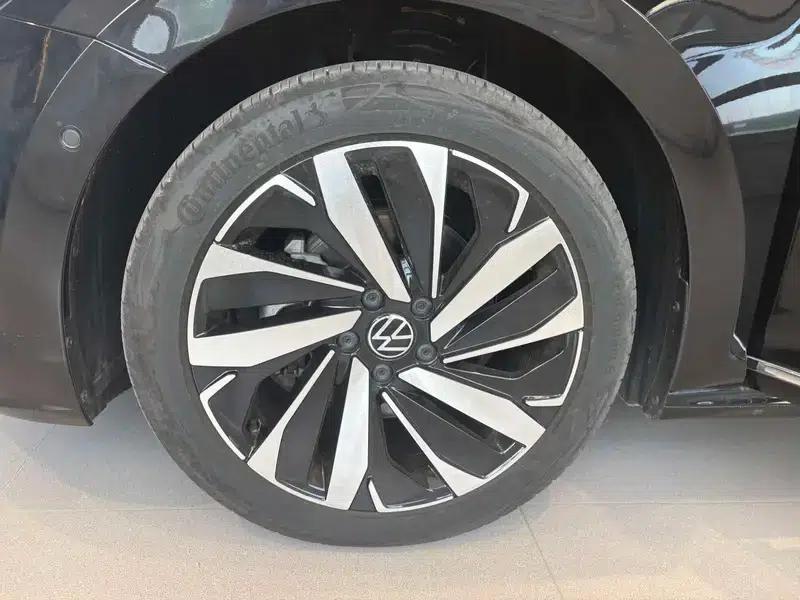 2025 Volkswagen Passat Outstanding Edition 380TSI Dragon Edition — миниатюра 9