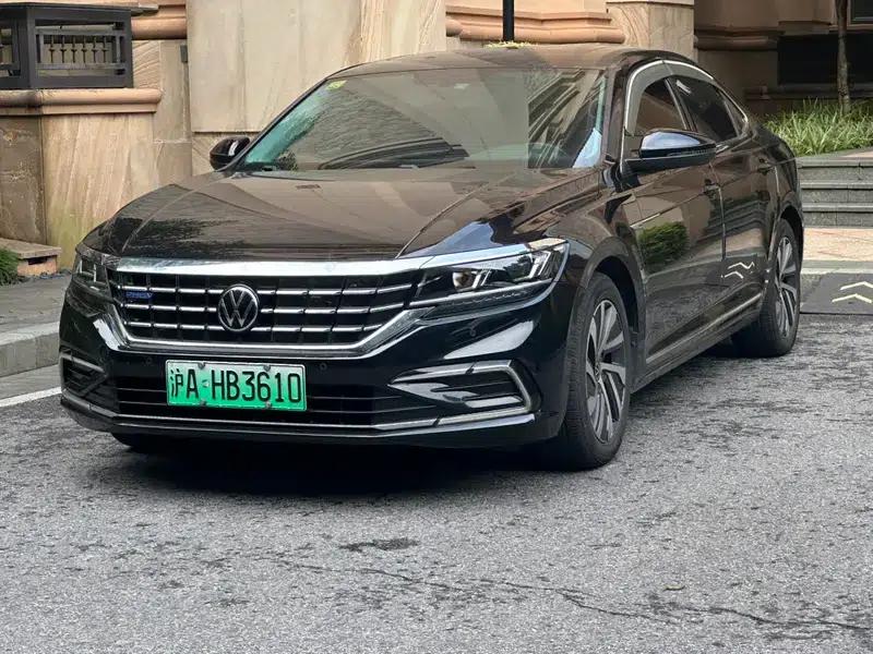 2020 Volkswagen Passat PHEV 430PHEV Hybrid Elite Edition (China VI Emission Standard) — миниатюра 1