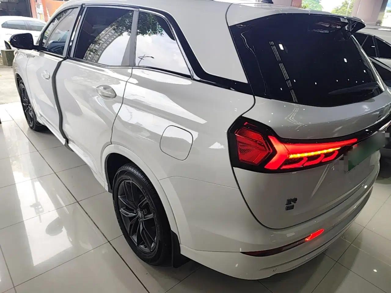 Landian E5 2023 1.5L DE-i 100KM Comfort Edition 7-Seater — миниатюра 4