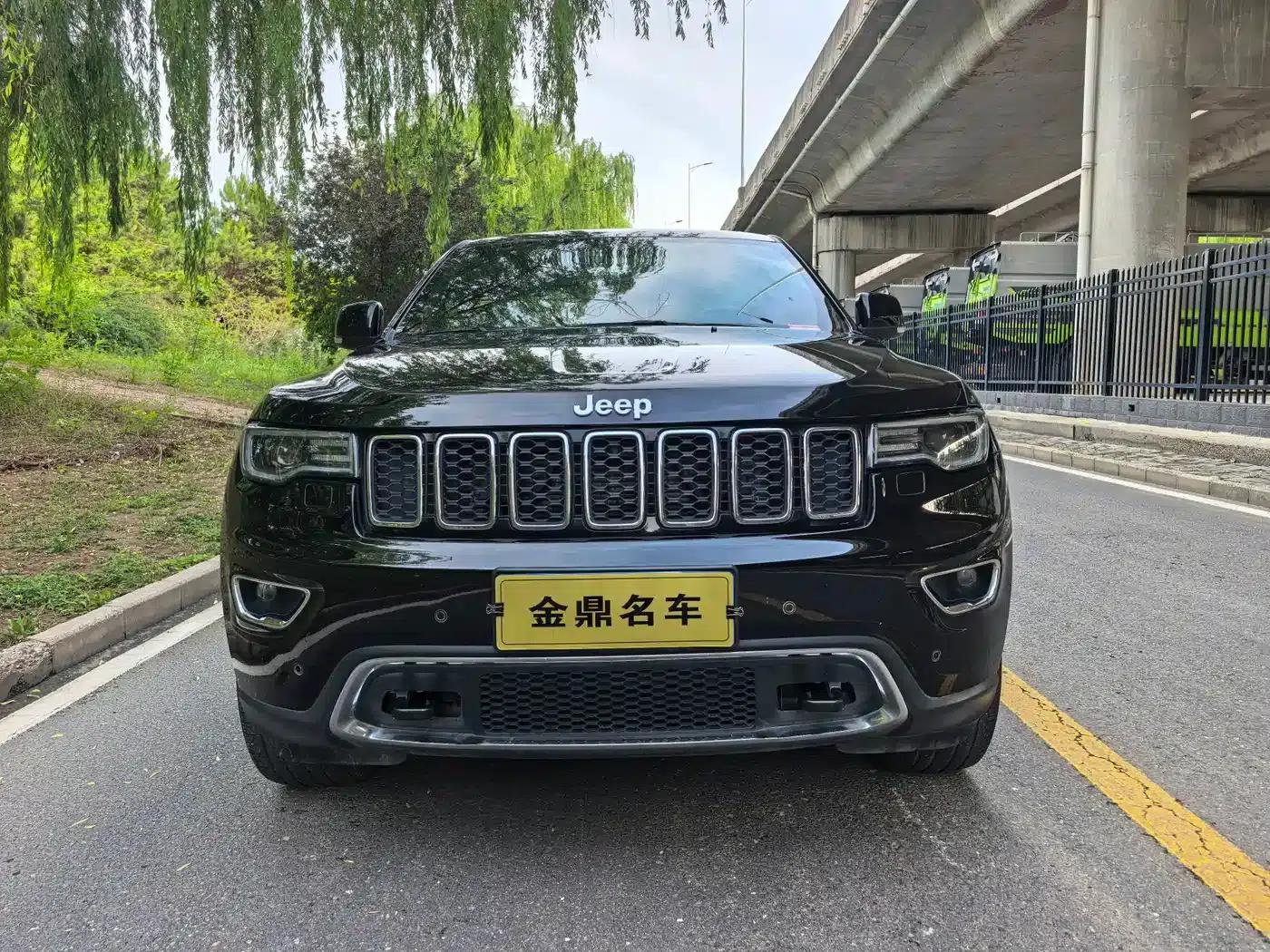 2020 Jeep Grand Cherokee 3.0L Elite Navigation Edition (Imported) — миниатюра 2