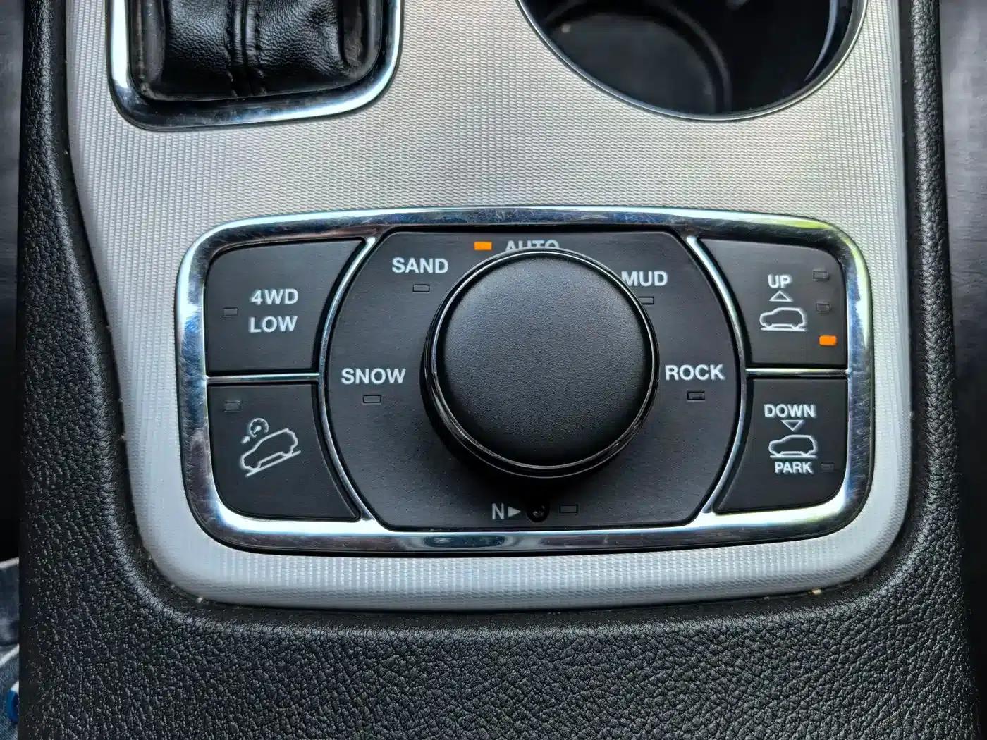2020 Jeep Grand Cherokee 3.0L Elite Navigation Edition (Imported) — миниатюра 15