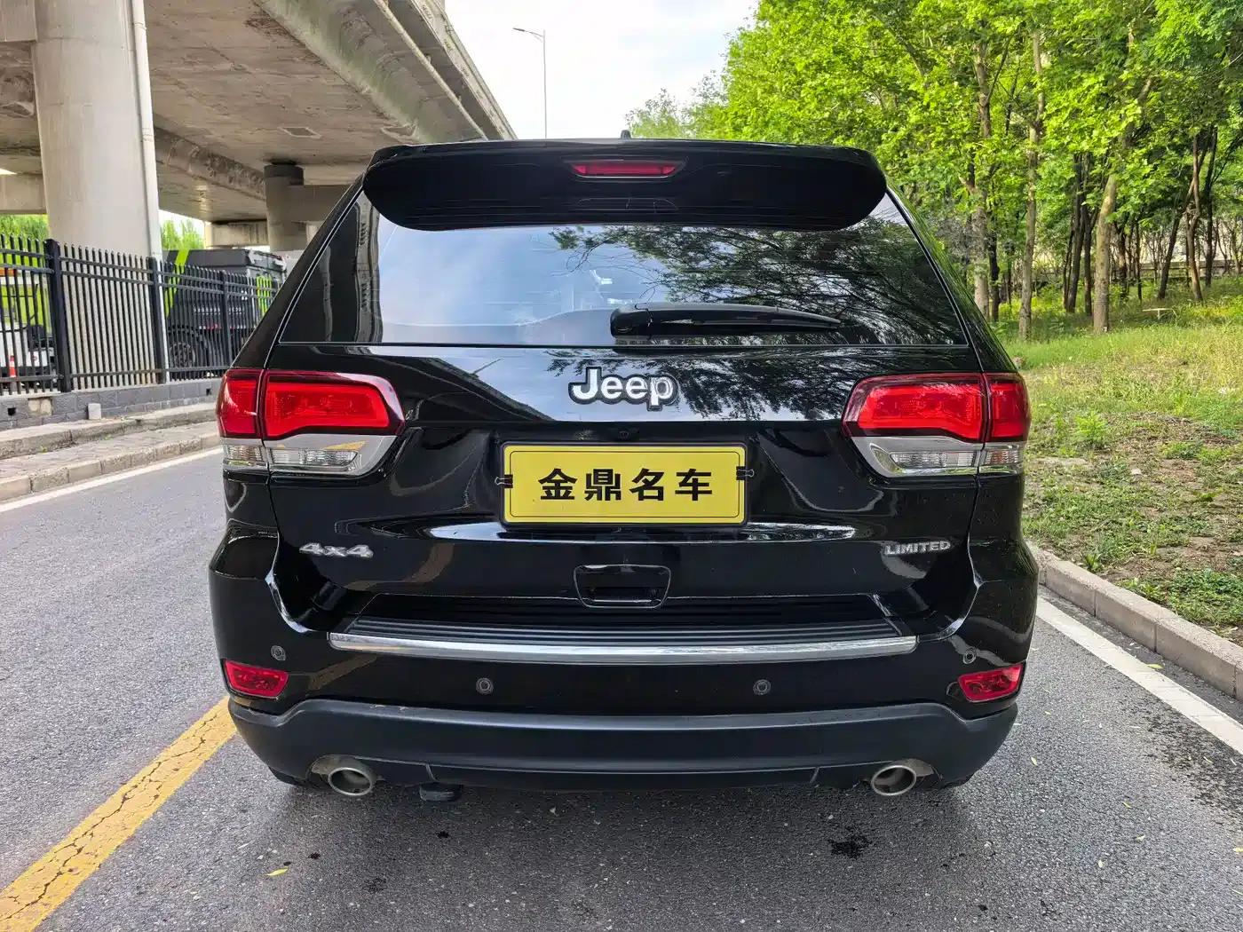 2020 Jeep Grand Cherokee 3.0L Elite Navigation Edition (Imported) — миниатюра 4