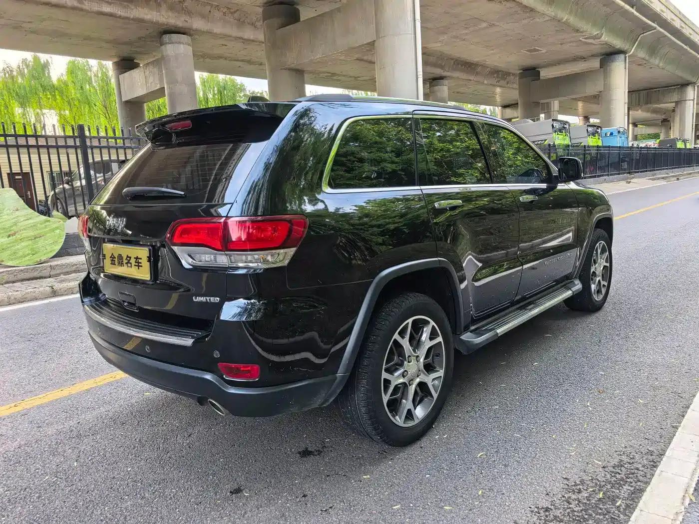 2020 Jeep Grand Cherokee 3.0L Elite Navigation Edition (Imported) — миниатюра 6