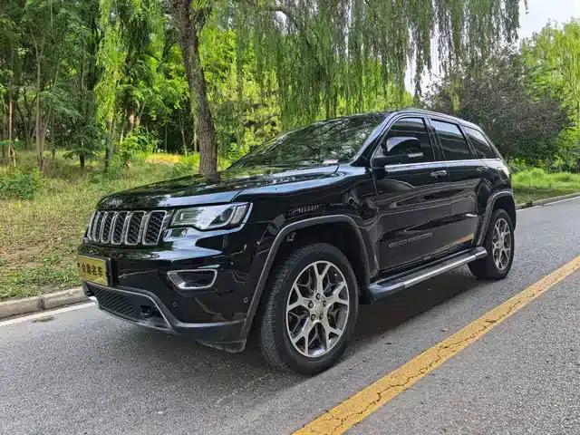 2020 Jeep Grand Cherokee 3.0L Elite Navigation Edition (Imported)