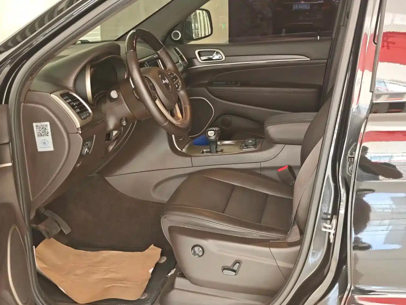 2014 Jeep Grand Cherokee 3.0L Flagship Premium Edition (Imported) — миниатюра 10