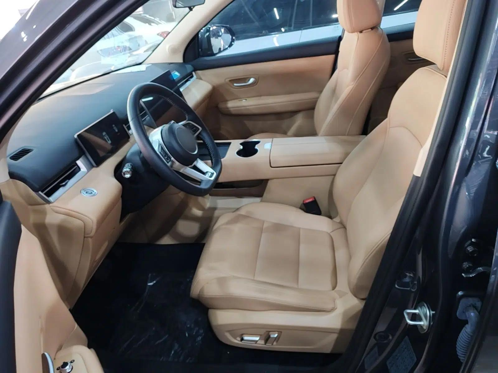 Landian E5 PLUS 2026 Model, 165km Long-Range First-Adoption Edition, 7-seater — миниатюра 17