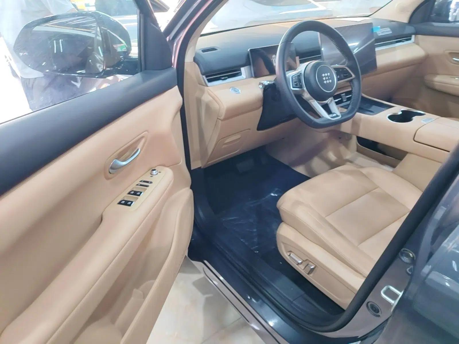 Landian E5 PLUS 2026 Model, 165km Long-Range First-Adoption Edition, 7-seater — миниатюра 18