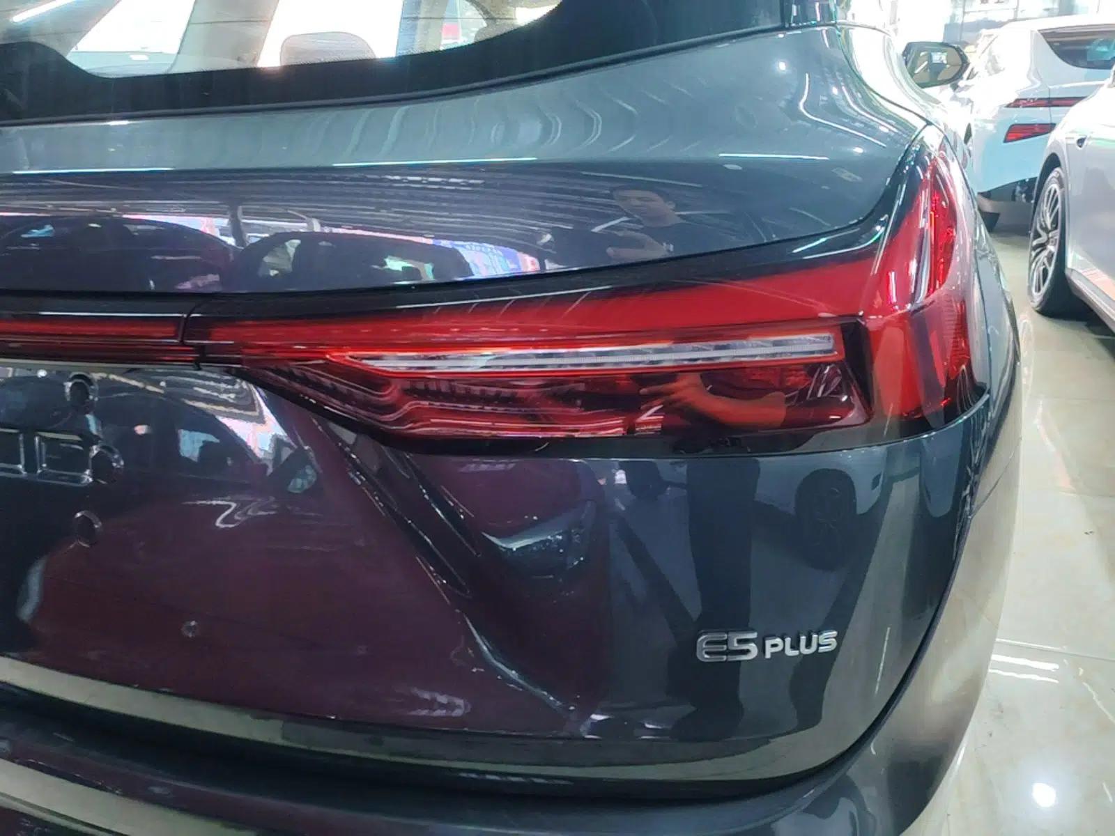 Landian E5 PLUS 2026 Model, 165km Long-Range First-Adoption Edition, 7-seater — миниатюра 9