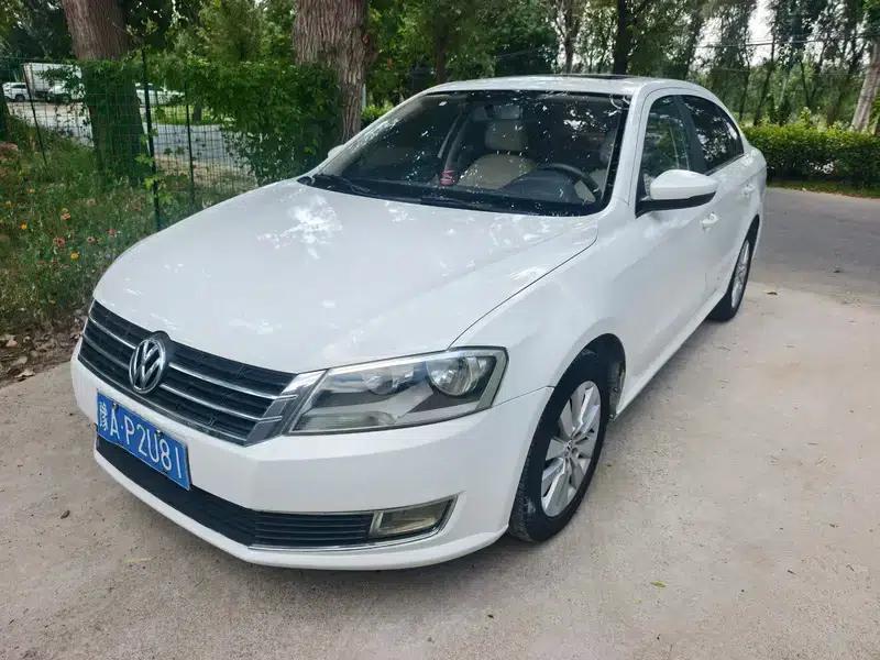2013 Volkswagen Lavida 1.6L Manual Comfort Edition — миниатюра 1