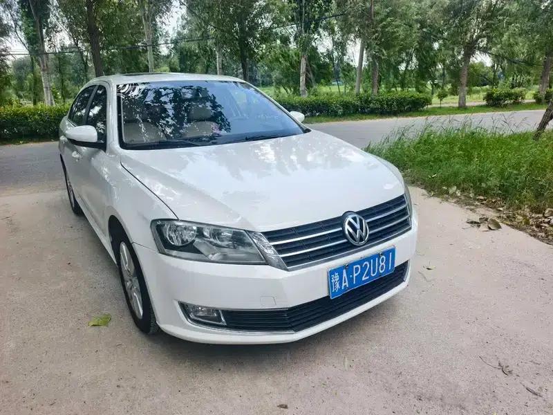 2013 Volkswagen Lavida 1.6L Manual Comfort Edition — миниатюра 3