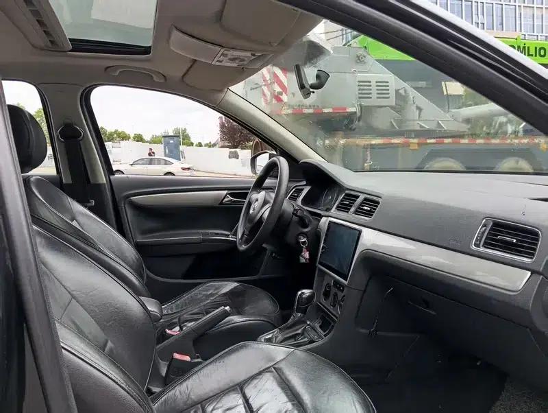 2013 Volkswagen Lavida 1.6L Automatic Comfort Edition — миниатюра 12