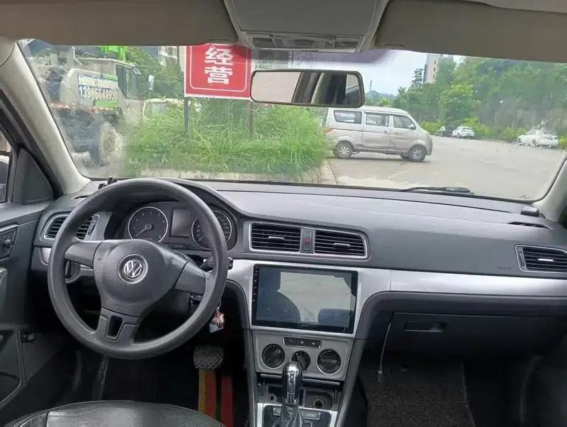 2013 Volkswagen Lavida 1.6L Automatic Comfort Edition — миниатюра 9